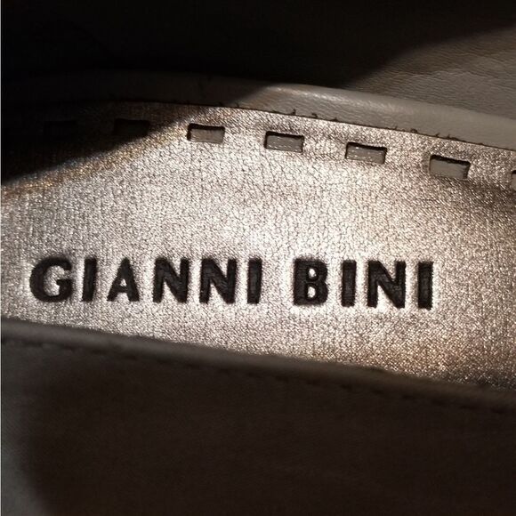 Gianni Bini grey leather heels - Picture 5 of 6